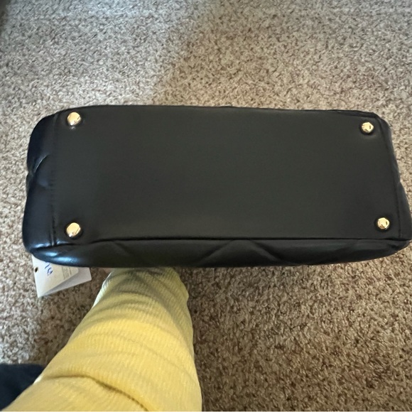 Ellen Tracy handbag - Picture 3 of 5